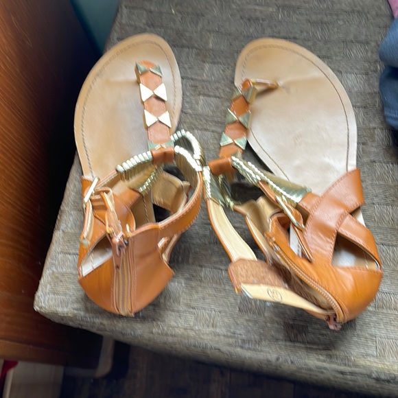 Sandals - Picture 2 of 11